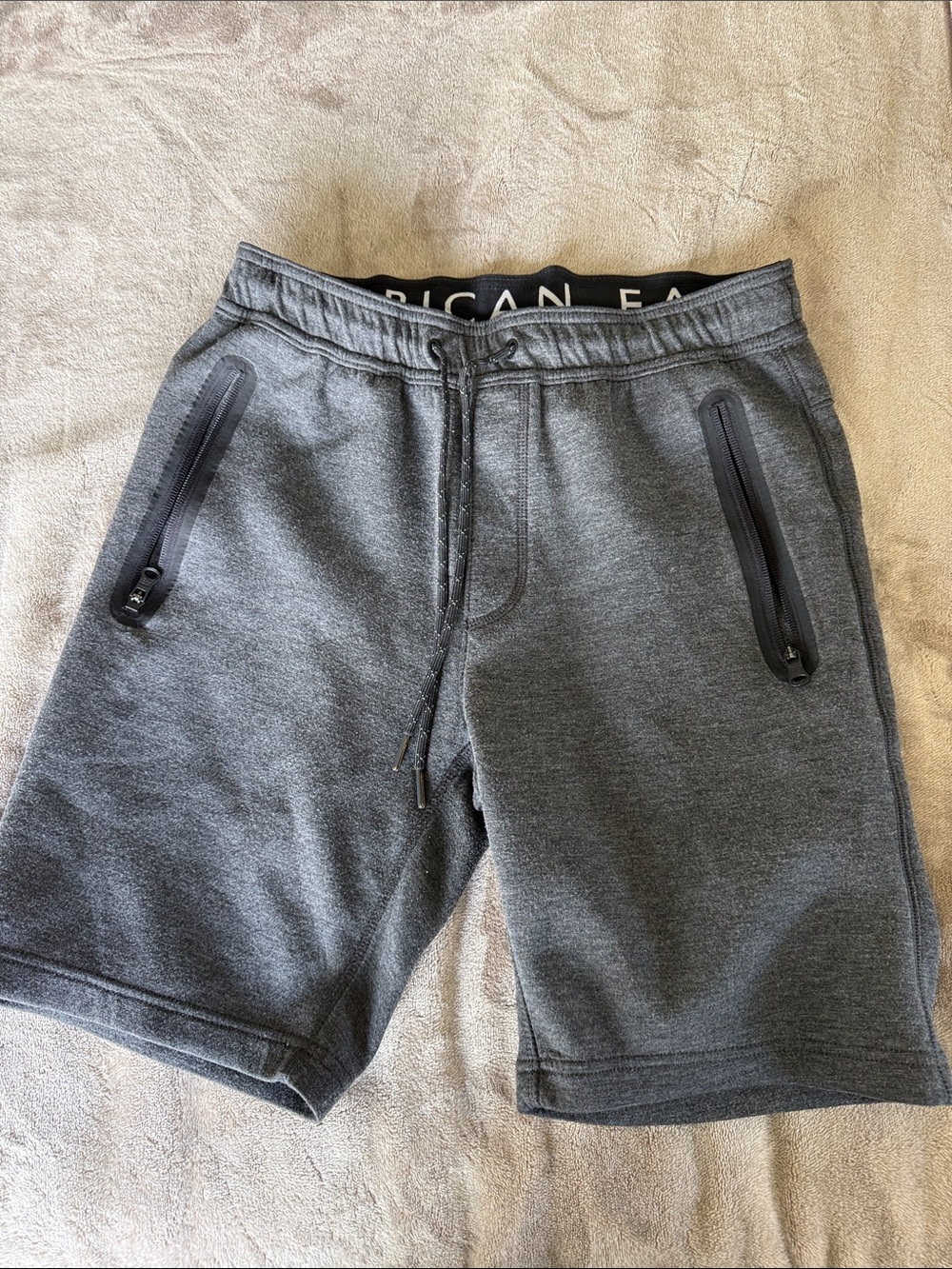 American Eagle Outfitters Men's Charcoal Zip-Pocket Athletic sweat Shorts S